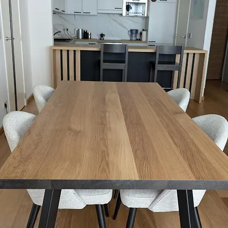 Spacious In Modern Homestay Brussels