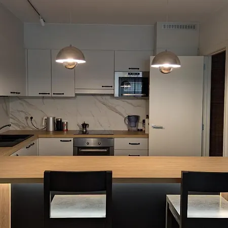 Spacious In Modern * Brussels